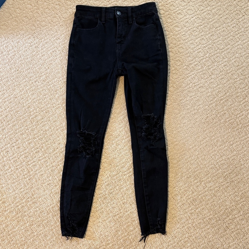 American Eagle Outfitters Black Distressed High Rise Jegging, size 2